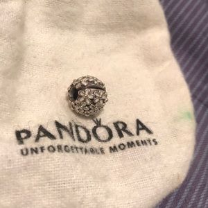 Darling Daisy Meadow Clip, White Enamel -Pandora